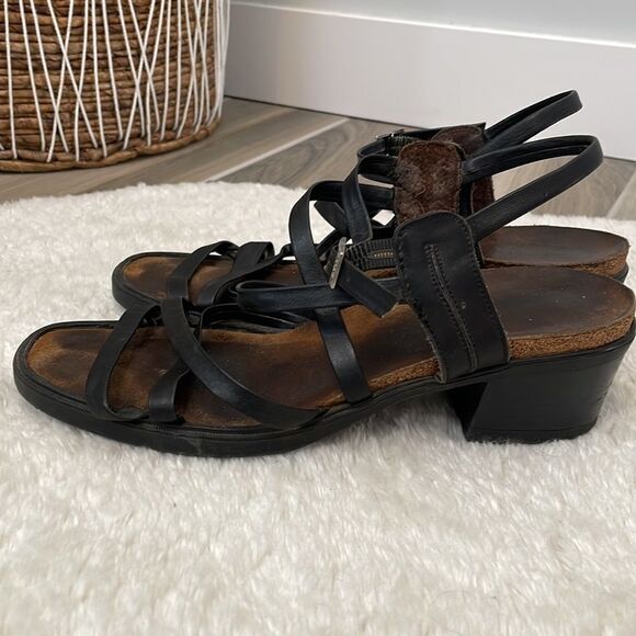 𝅺Naot Leather Sandals - Picture 3 of 7